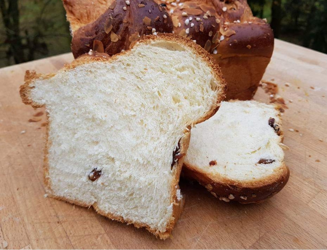 Hefezopf mit Rosinen (Zibeba), schwäbisches Rezept, schnell gemacht ... Hefezopf mit Rosinen (Zibeba), schwäbisches Rezept, schnell gemacht ...