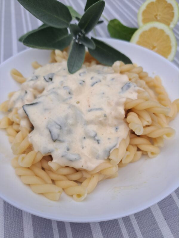 Sahnige Salbei-Zitronen-Pasta