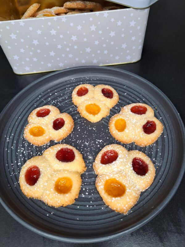 Farbenfrohe Dreierlei-Plätzchen mit drei leckeren Marmeladen – Einfach ...