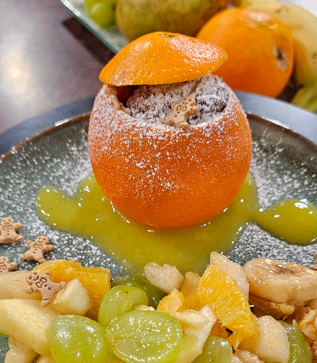 Schokokuchen in der Orangenschale