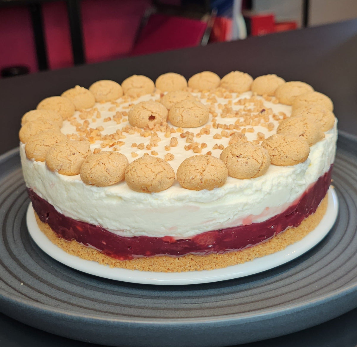 Amarettini-Kirsch-Torte