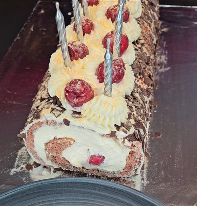 Schwarzwälder Kirschrolle