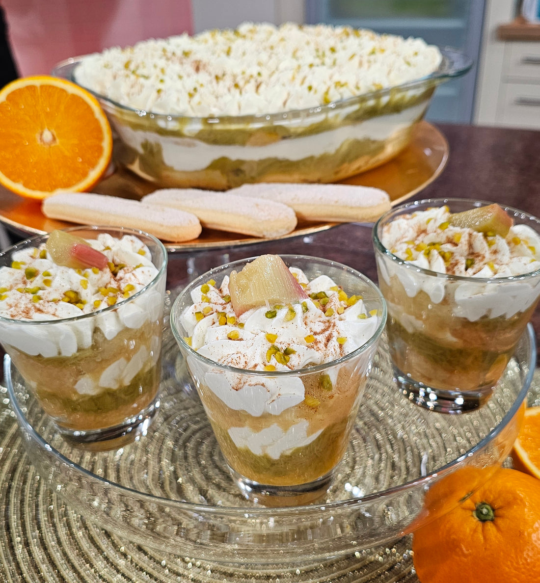 Rhabarber-Dessert mit Mascarponecreme & Orangensirup
