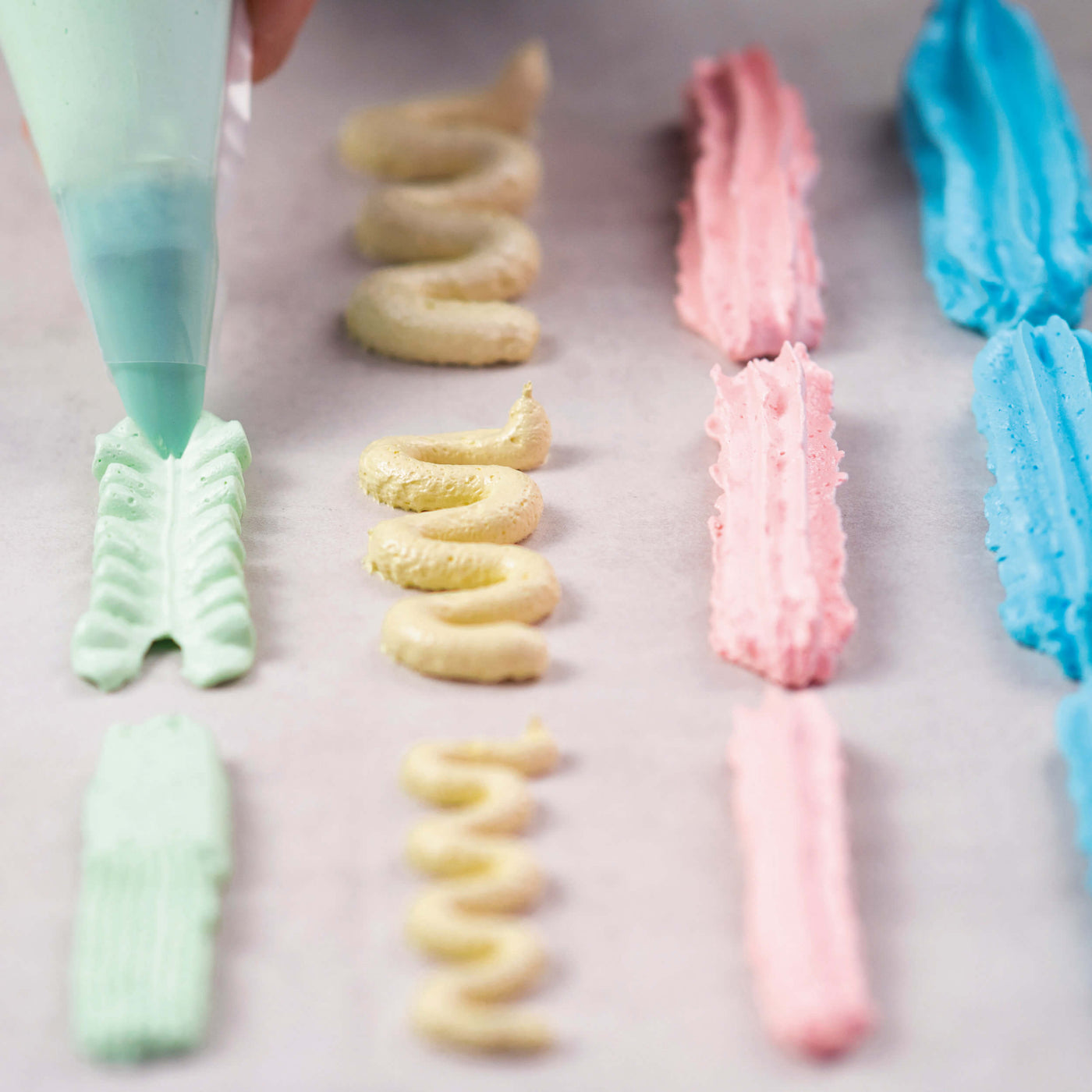 SET: Spritztüllen-Set Mint Edition (12 Stück) + Einwegspritzbeutel (20 Stück)