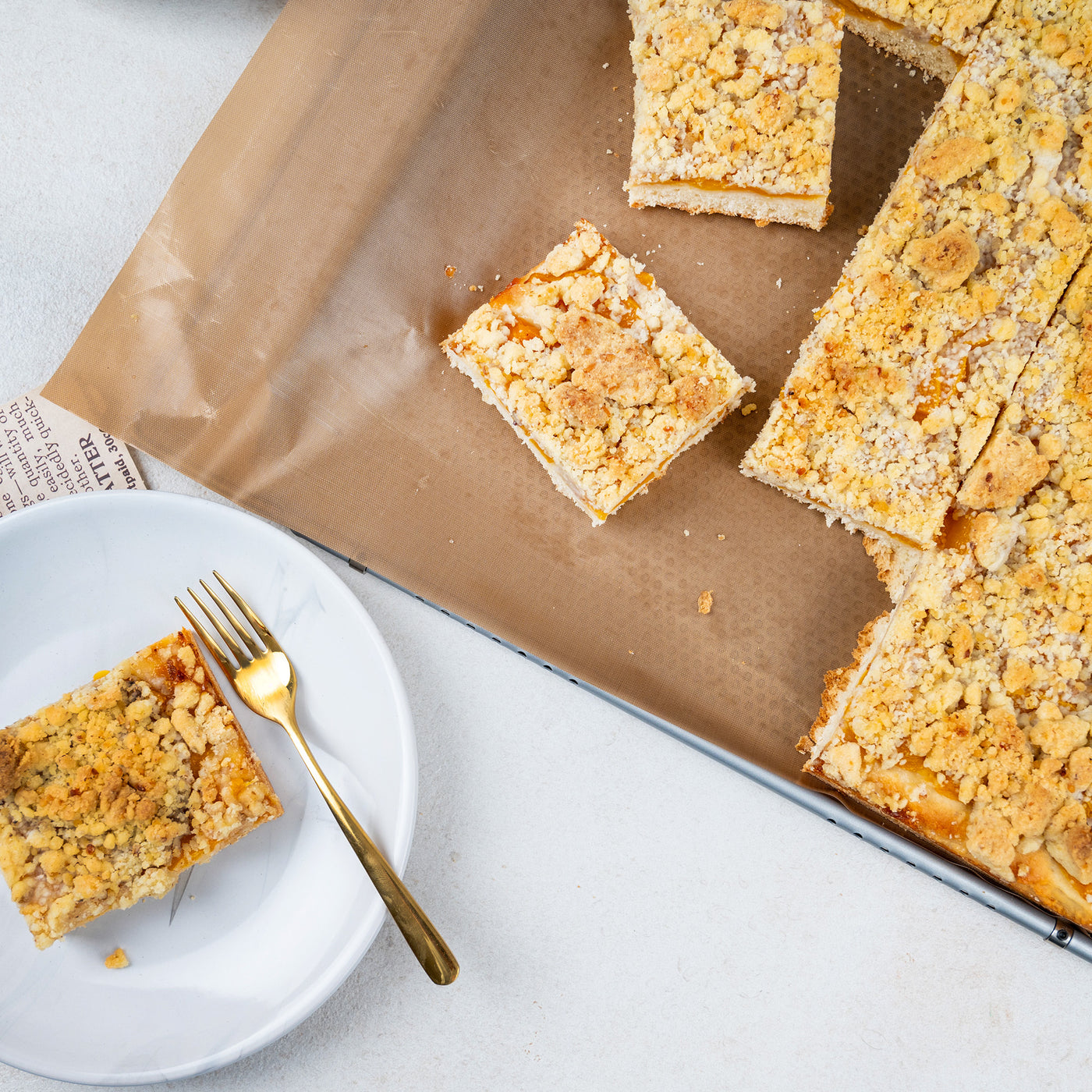 Herdbackblech mit Speziallochung + Dauer-Backtrennfolie