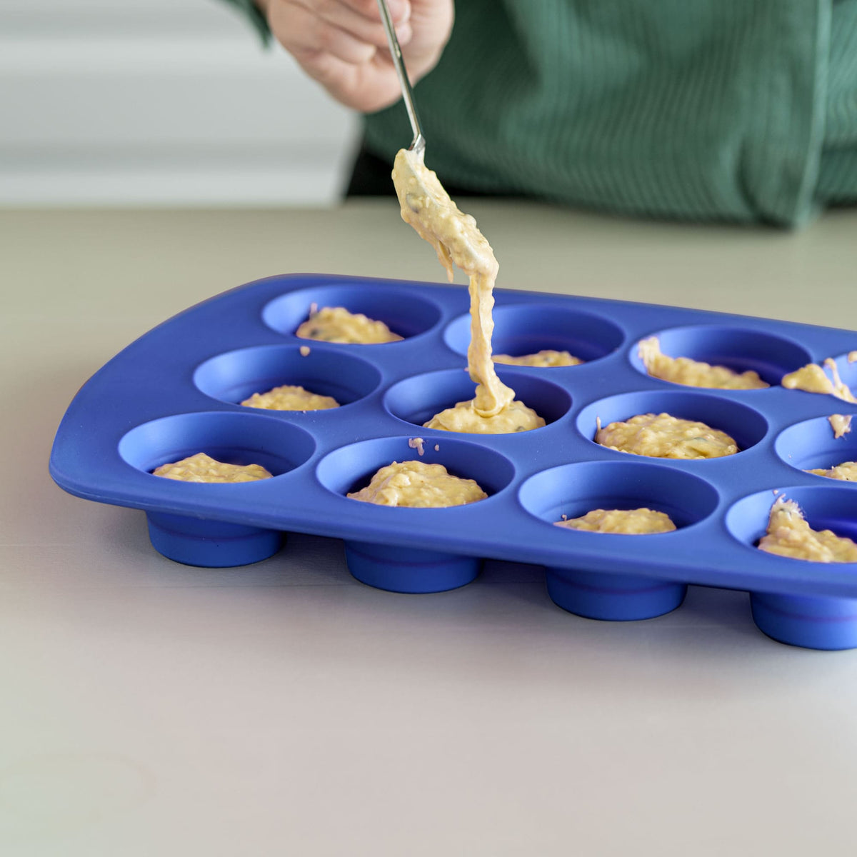 Muffin Backform Silikon blau (12fach) – Einfach Lecker
